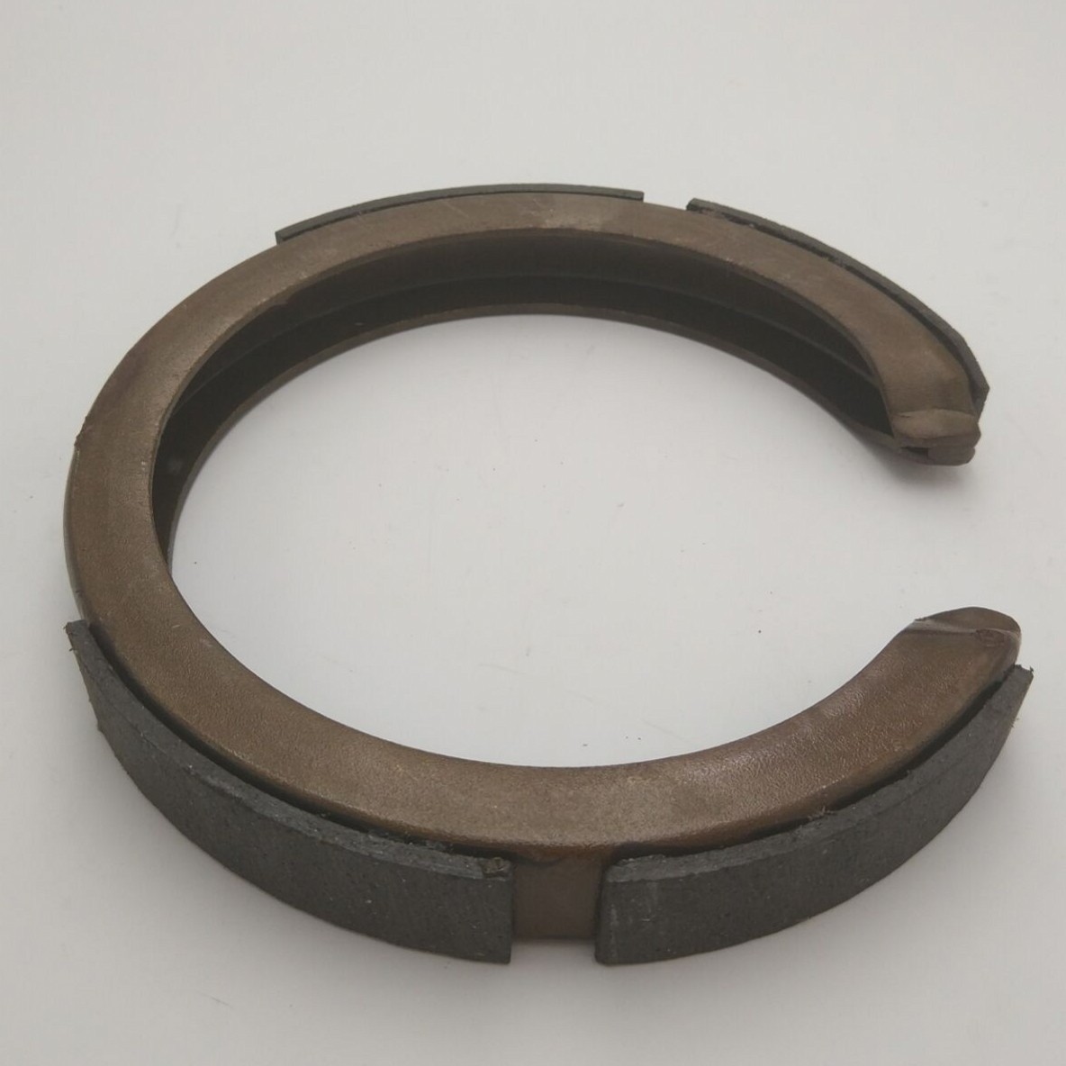 Brake Shoe Set (Rear) 1710930 for Chevrolet / Gmc / Cadillac / Saab